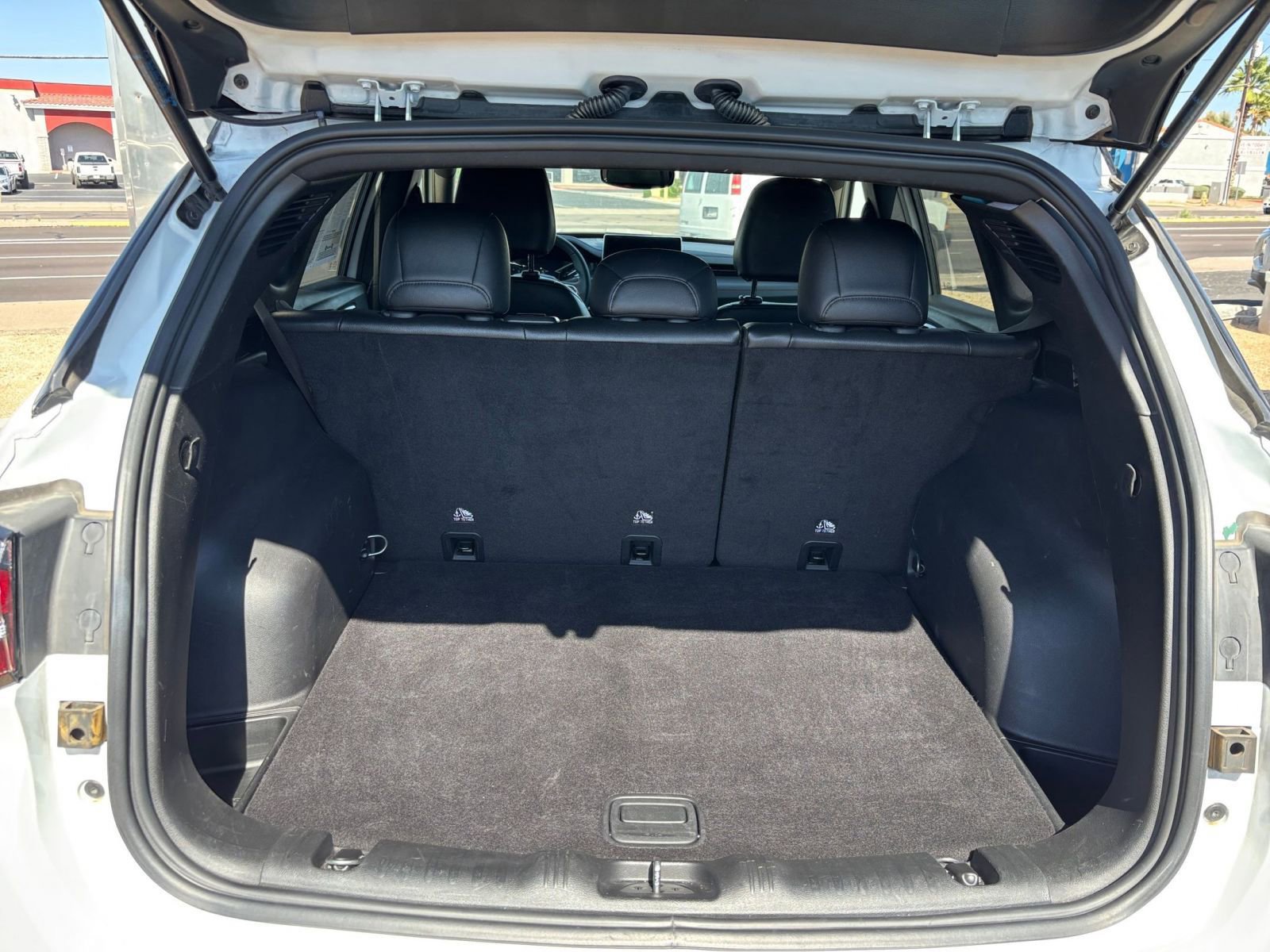 Used 2025 Jeep Compass Trailhawk AWD/4WD image 30