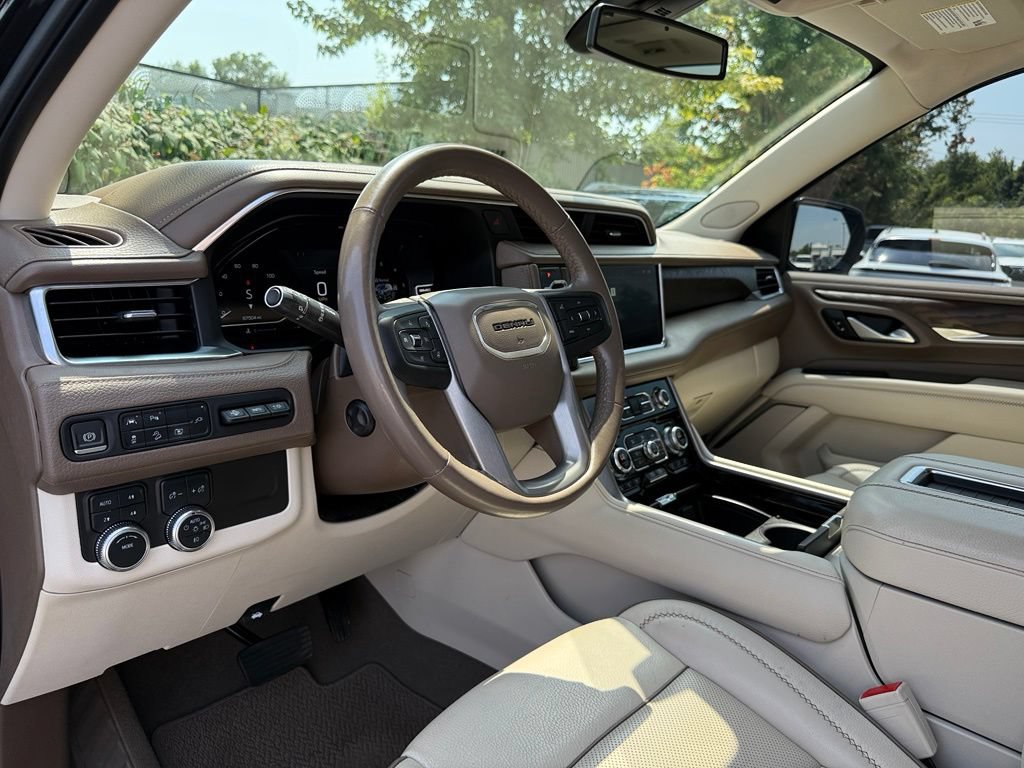 Used 2022 GMC Yukon Denali AWD/4WD image 9