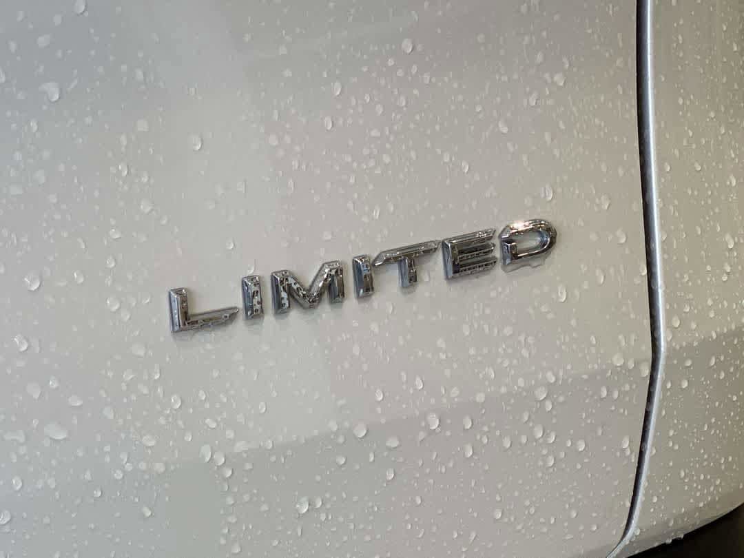 Certified 2024 Toyota Grand Highlander AWD image 12