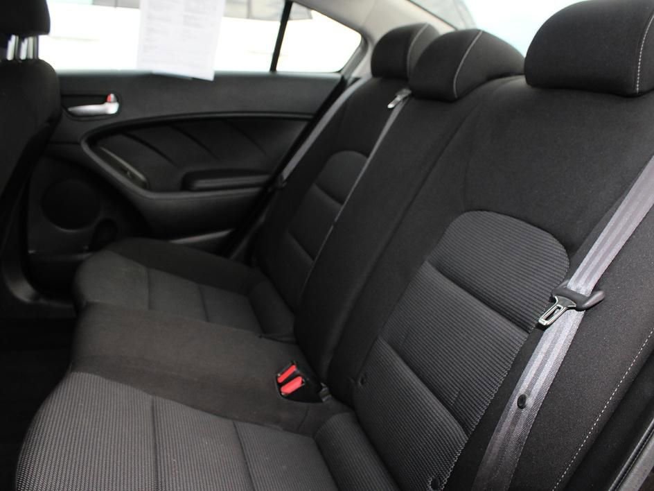 Used 2017 Kia Forte LX image 25