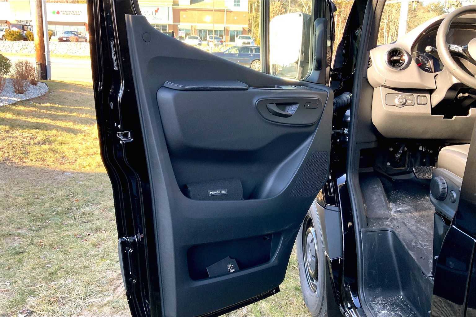 New 2025 Mercedes-Benz Sprinter 2500 image 12