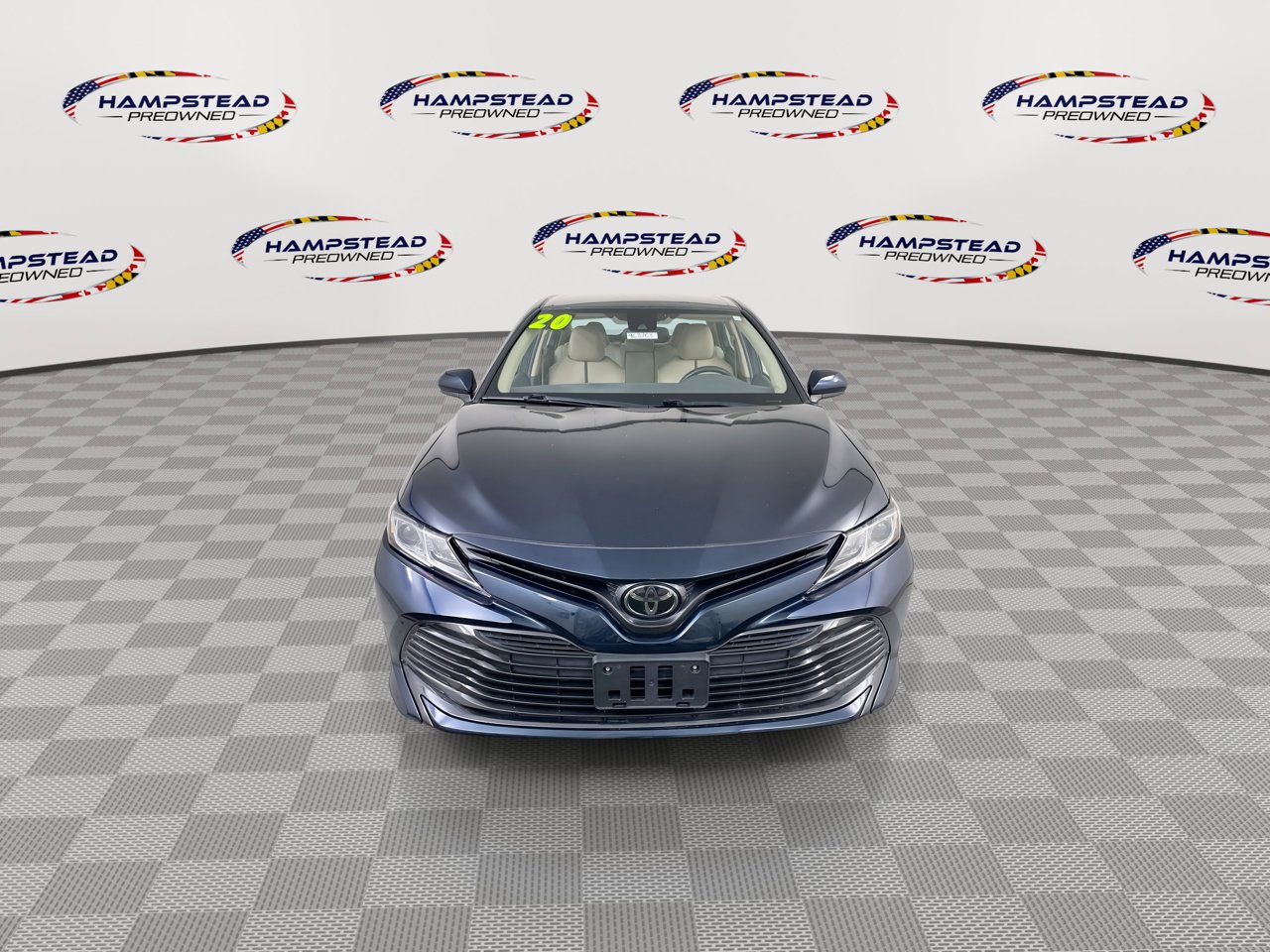 Used 2020 Toyota Camry LE FWD image 3
