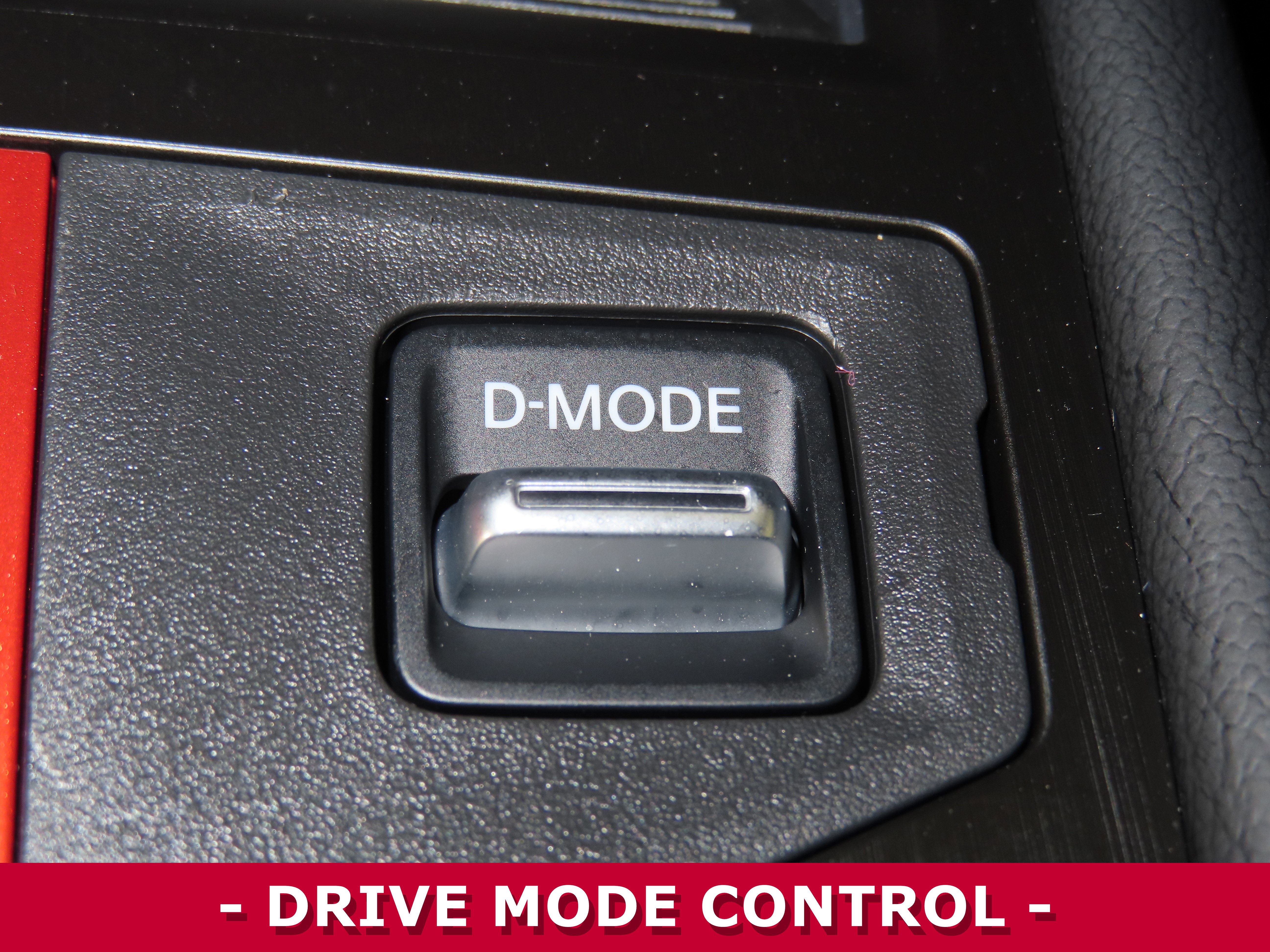 Certified 2025 Nissan Kicks SR image 23