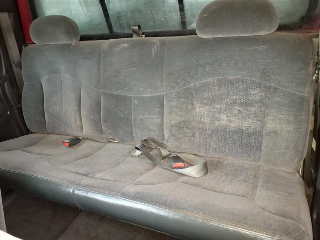 Used 2001 Chevrolet Silverado 1500 LS w/ Firm Ride Suspension Pkg image 16