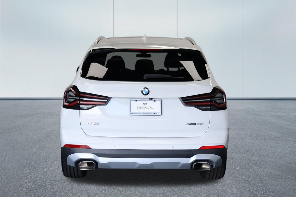 Used 2024 BMW X3 xDrive30i w/ Premium Essential Package AWD/4WD image 4
