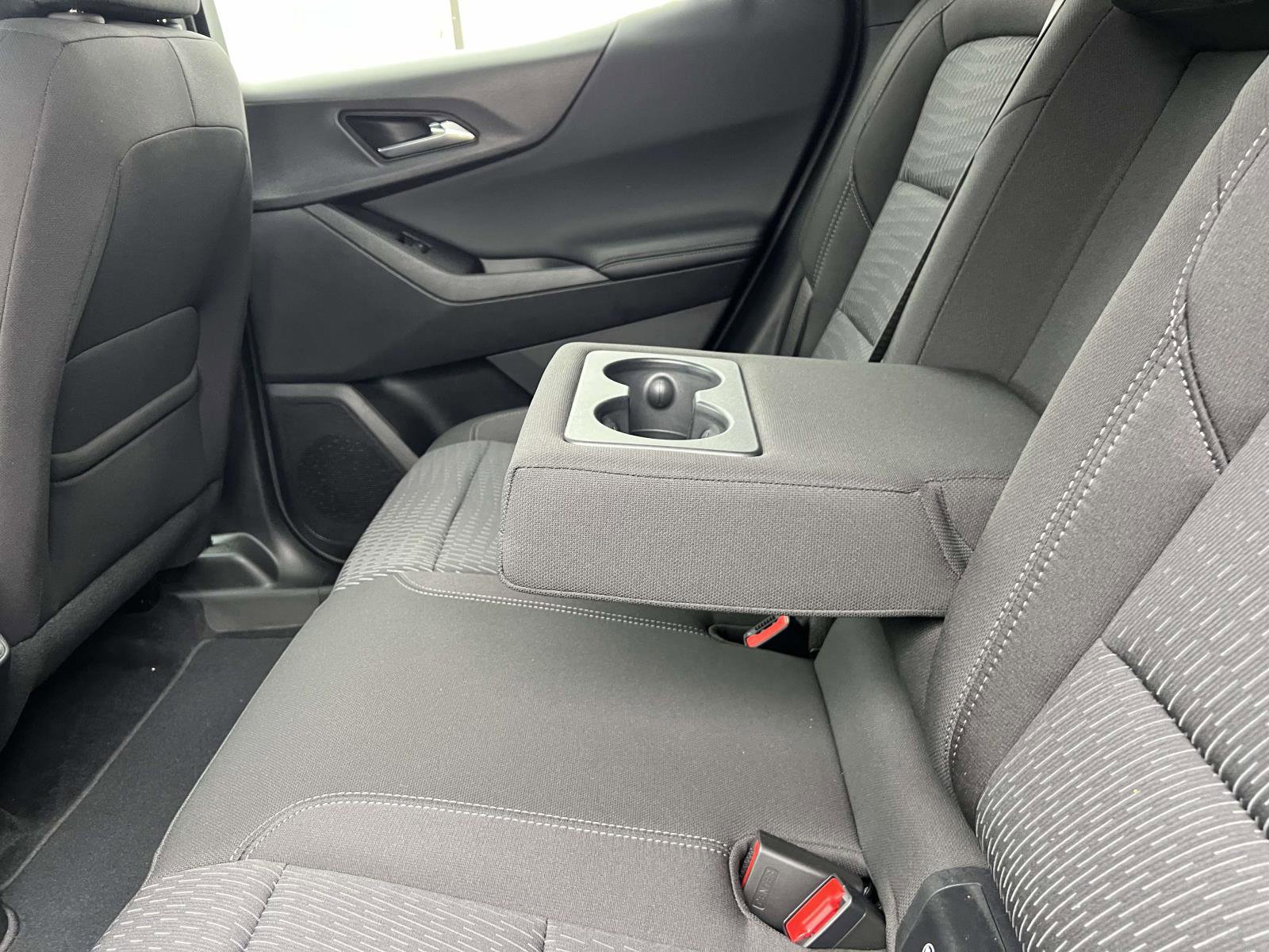 Certified 2025 Chevrolet Equinox LT w/ Safety and Technology Package image 11