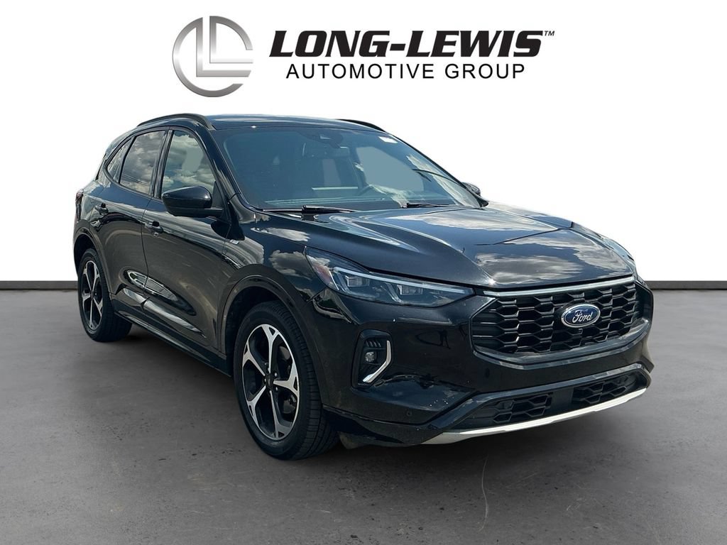 Certified 2023 Ford Escape ST-Line Elite w/ Premium Technology Package AWD/4WD image 10