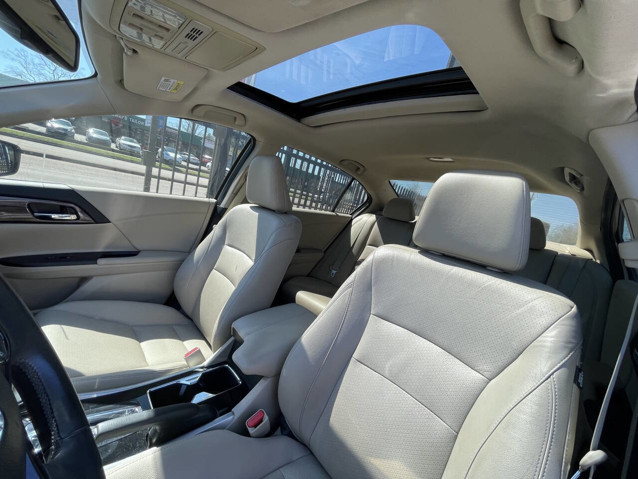 Used 2017 Honda Accord EX-L image 14