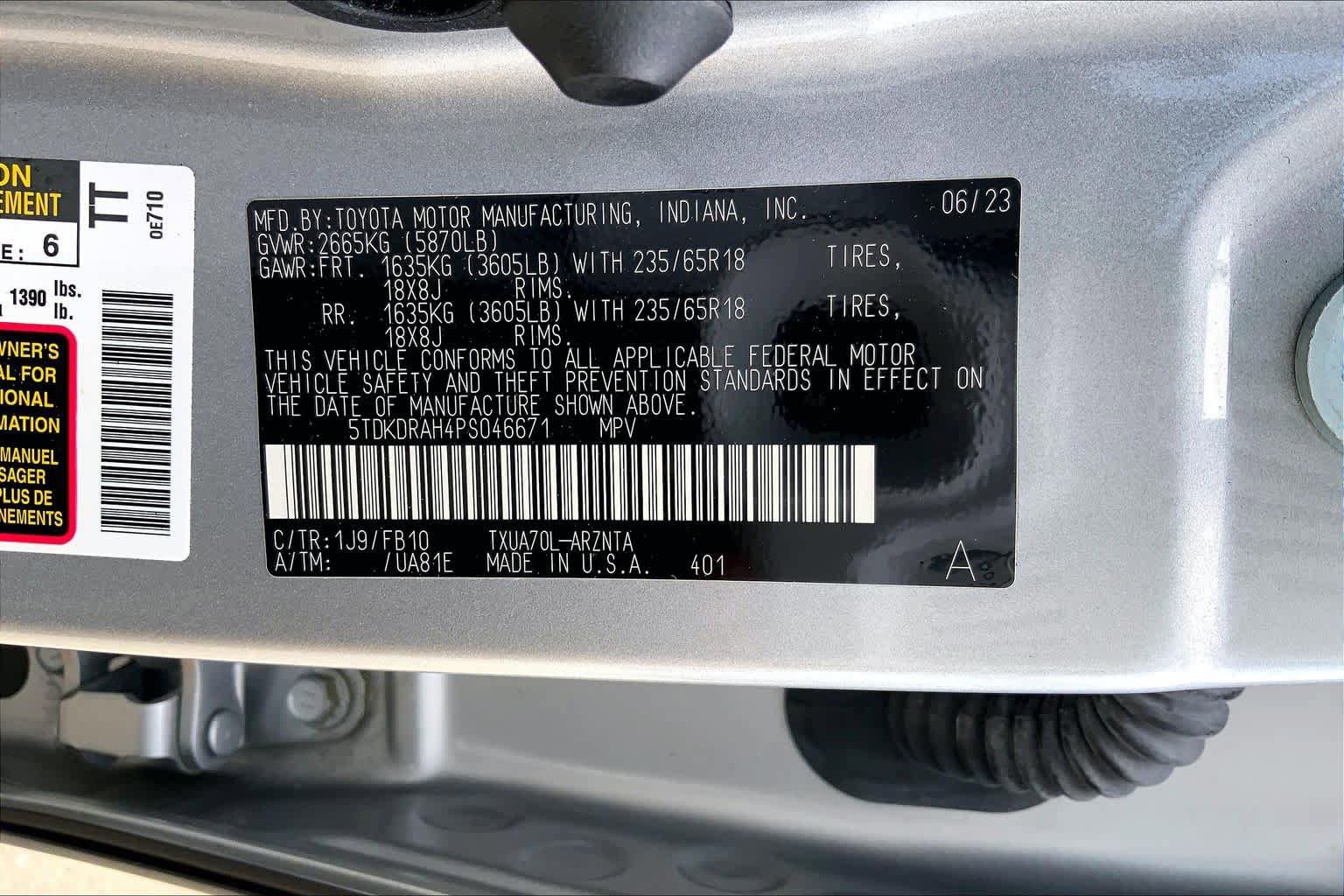 Used 2023 Toyota Highlander LE FWD image 33