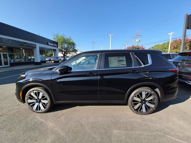New 2026 Mitsubishi Outlander SE FWD image 6