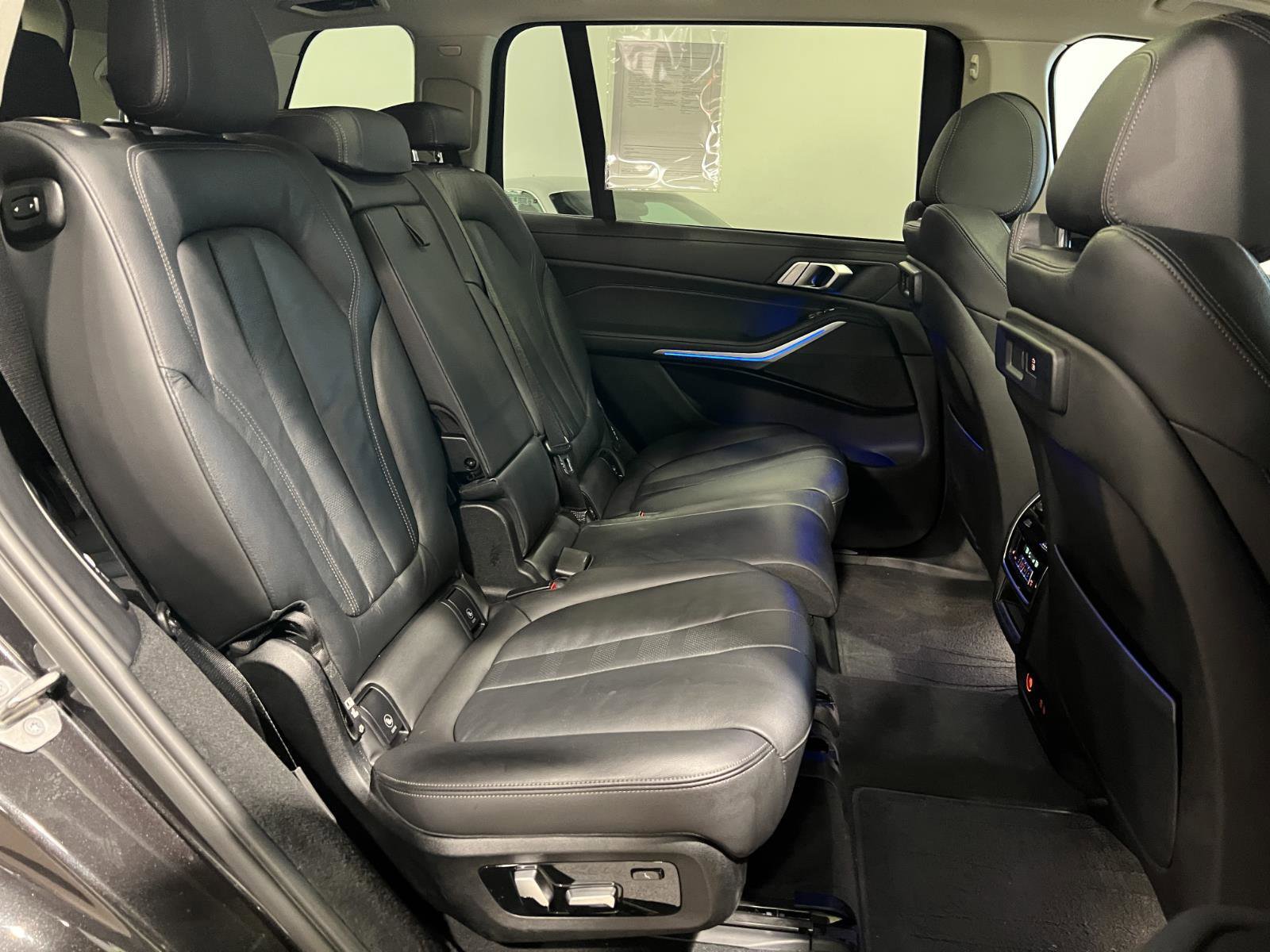 Used 2022 BMW X7 xDrive40i w/ Premium Package image 42
