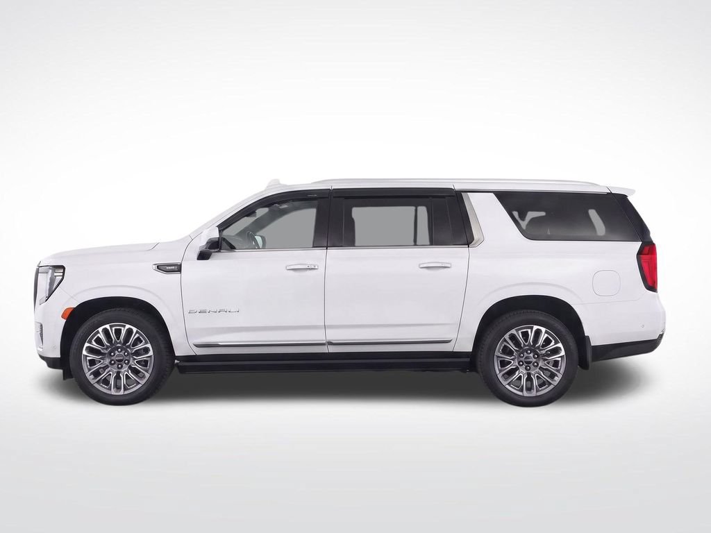 Used 2023 GMC Yukon XL Denali Ultimate AWD/4WD image 39
