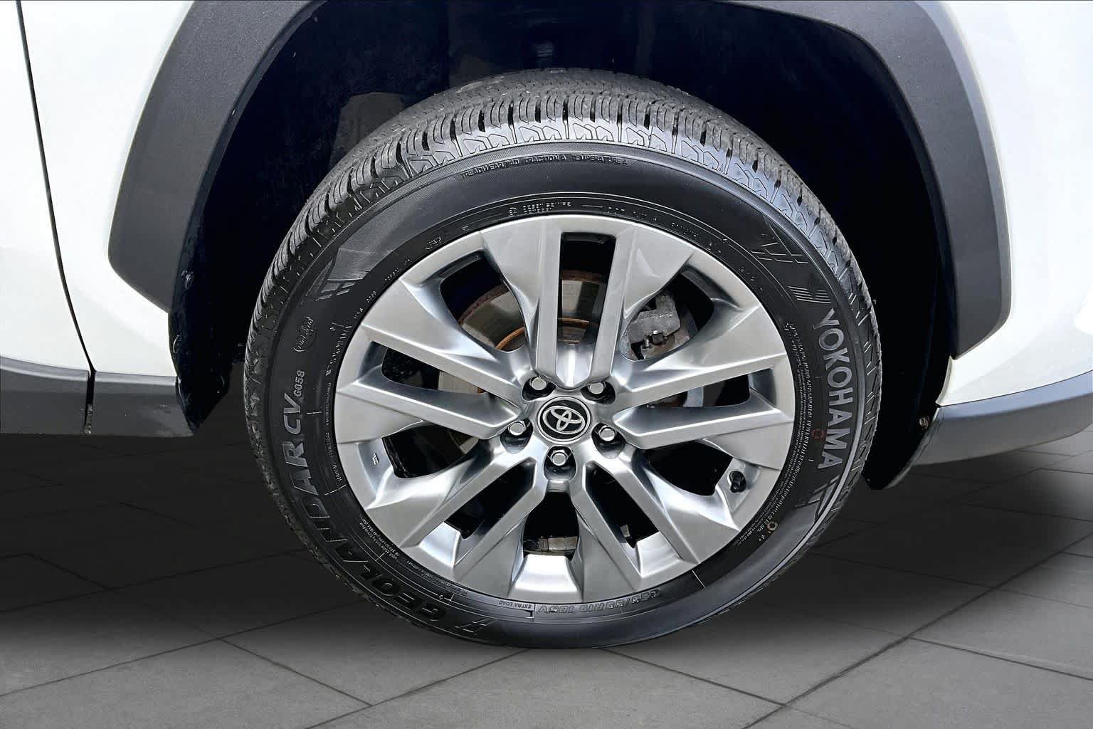 Certified 2024 Toyota RAV4 Limited w/ Advanced Technology Package AWD/4WD image 11