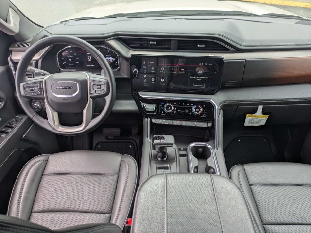 Used 2026 GMC Sierra 1500 Denali w/ Denali Reserve Package AWD/4WD image 17
