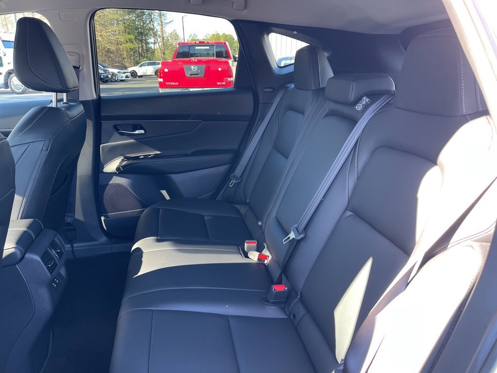 Certified 2025 Nissan Murano SV image 20