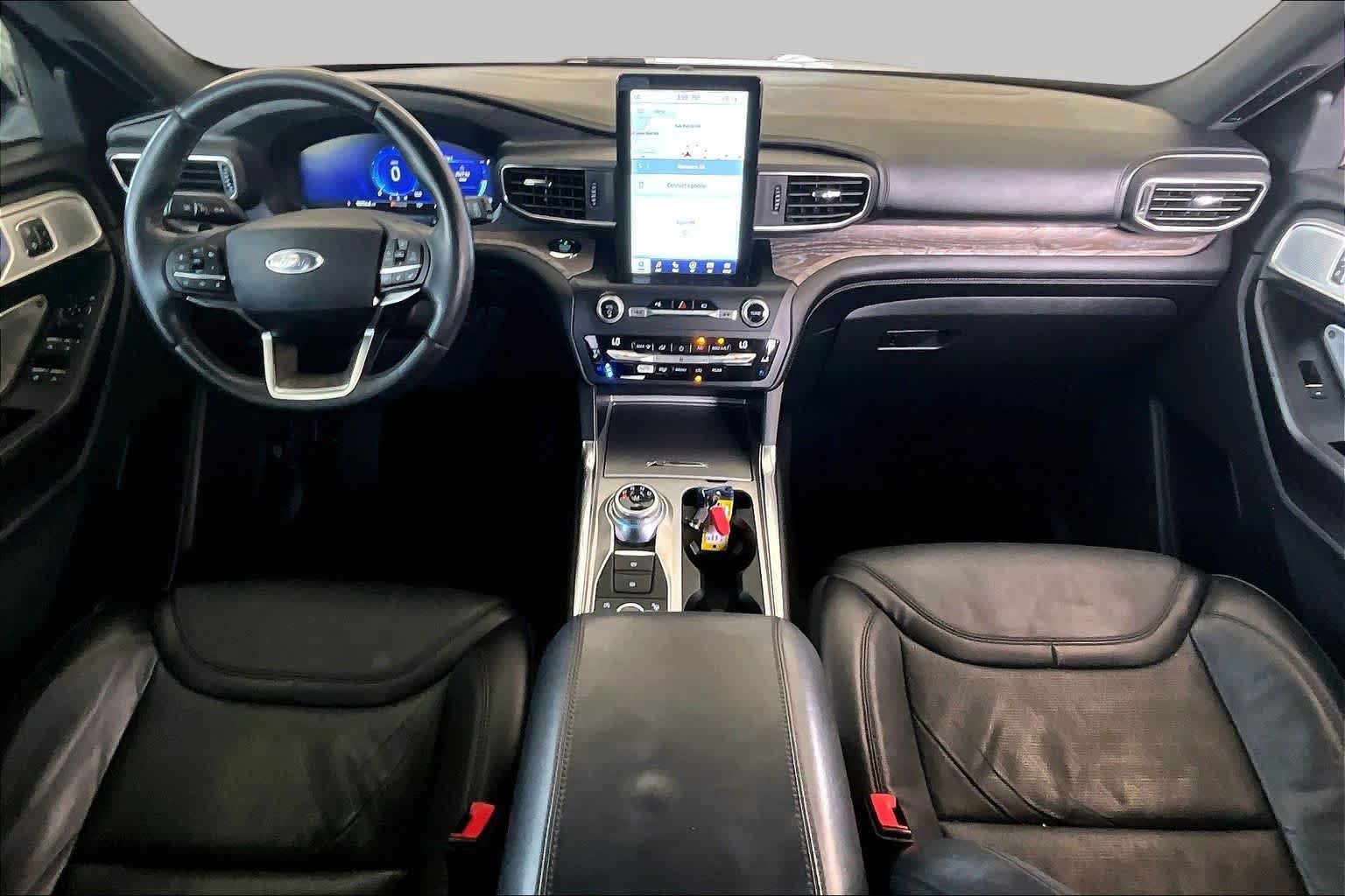 Used 2020 Ford Explorer Platinum w/ Premium Technology Package AWD/4WD image 17