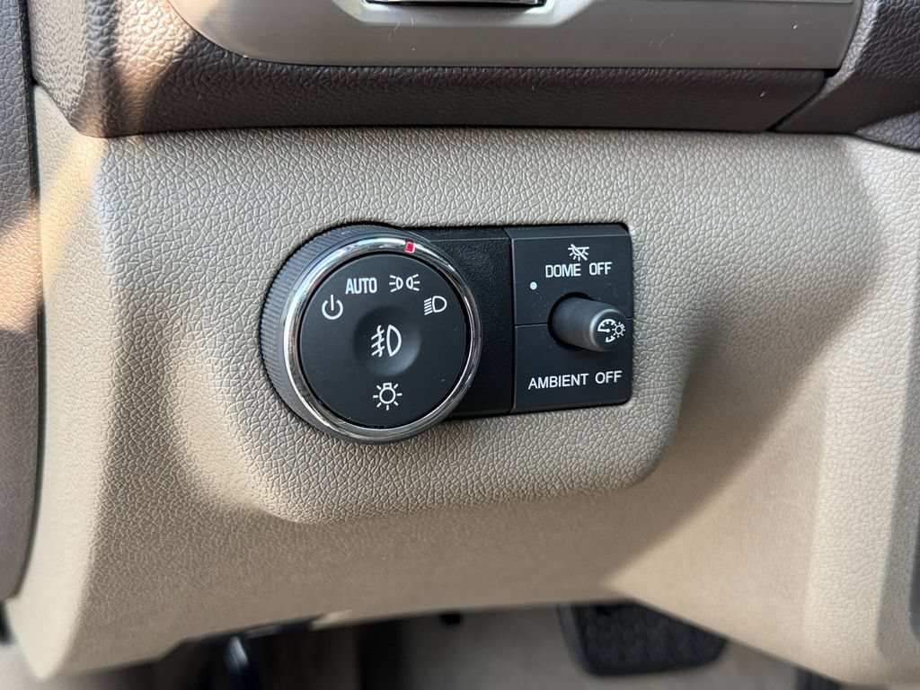 Used 2016 GMC Acadia Denali AWD/4WD image 29