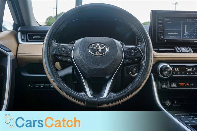 Used 2020 Toyota RAV4 XLE Premium AWD/4WD image 22