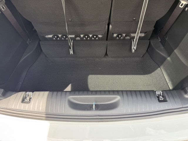 New 2026 Chrysler Pacifica Select image 22