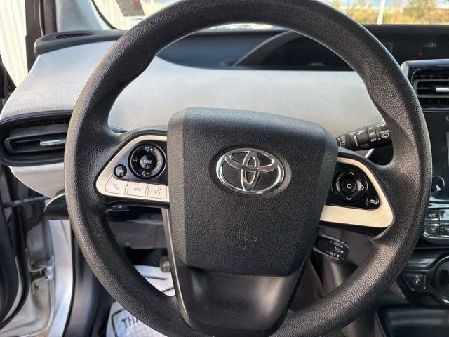 Used 2016 Toyota Prius Two image 16