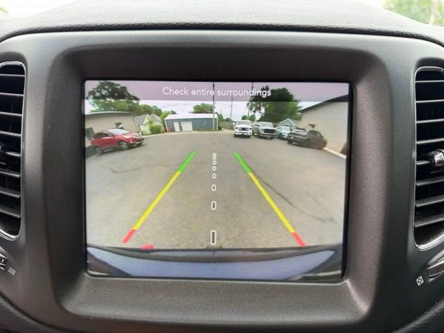Used 2021 Jeep Compass Trailhawk w/ Sun and Sound Group AWD/4WD image 10