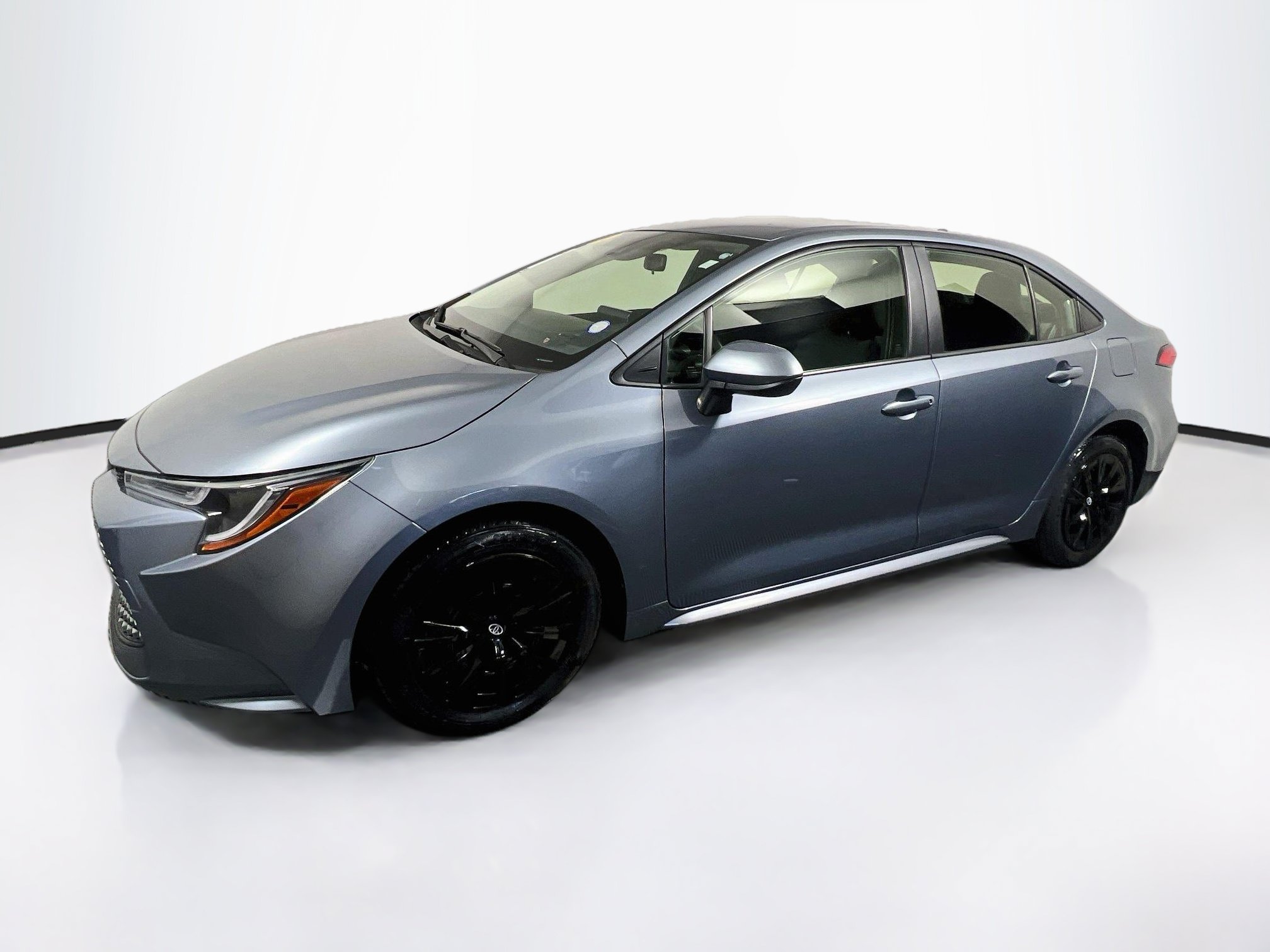 Used 2022 Toyota Corolla LE FWD image 9