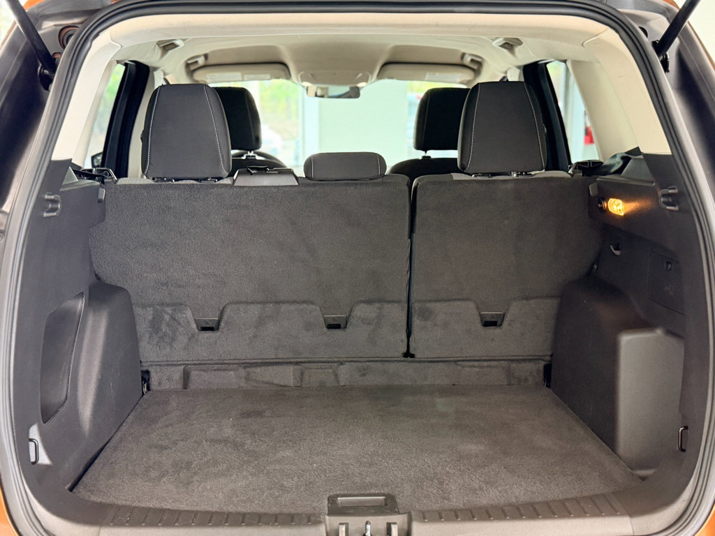 Used 2017 Ford Escape SE image 29