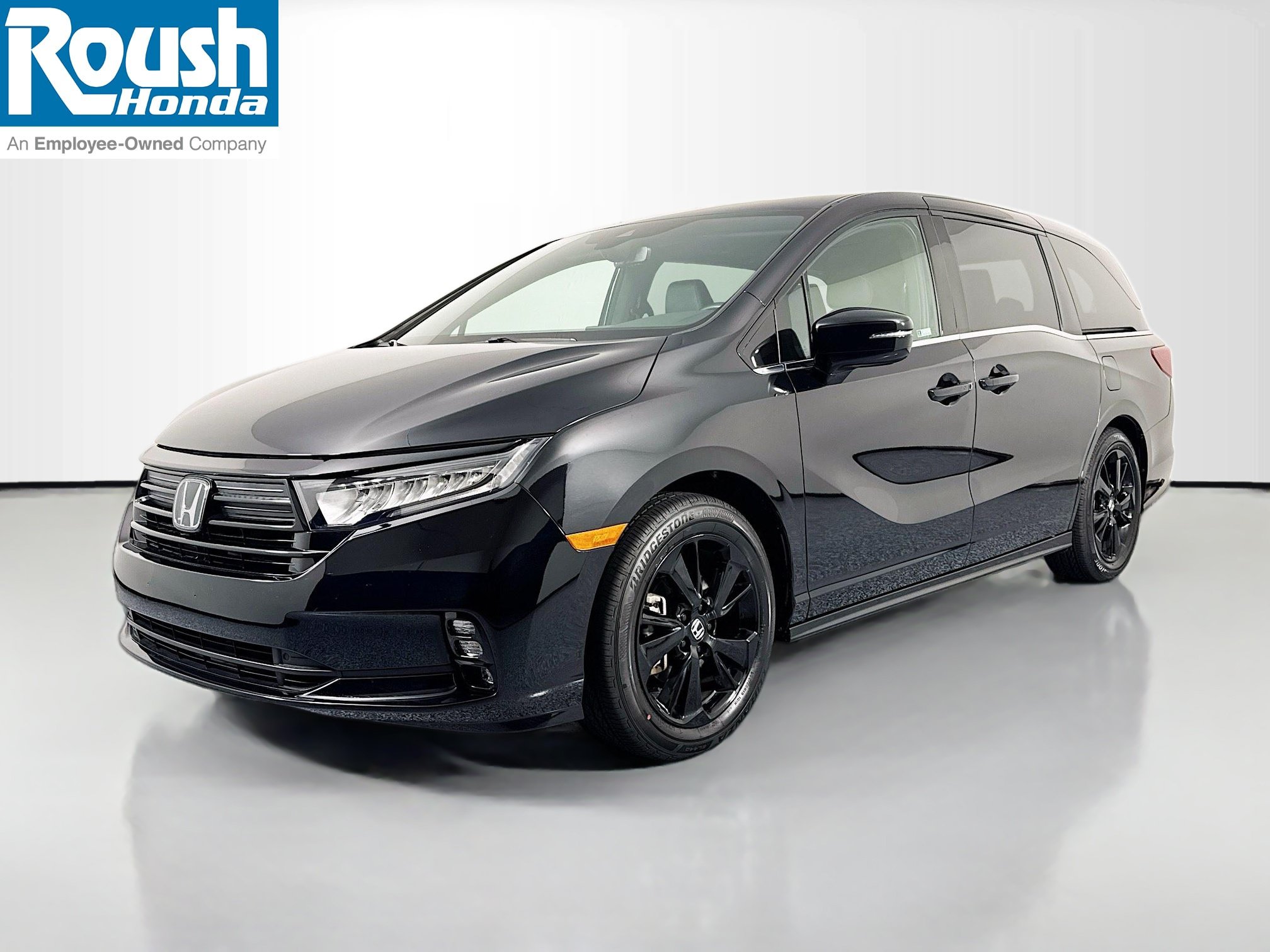 Certified 2024 Honda Odyssey Sport image 1