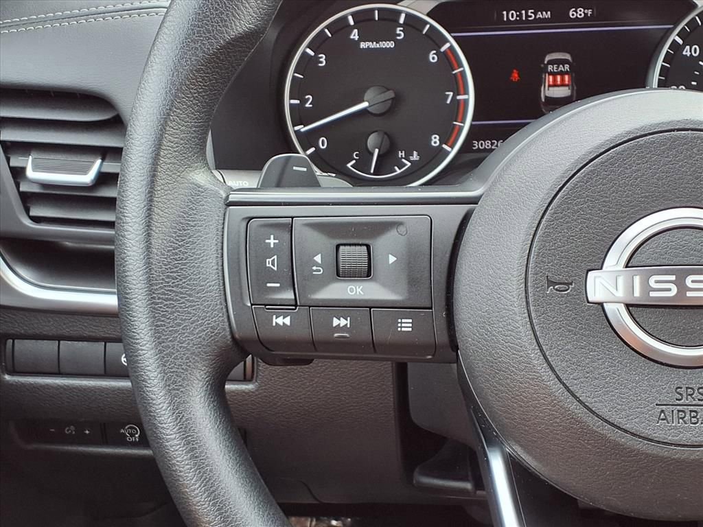 Used 2024 Nissan Rogue SV image 17