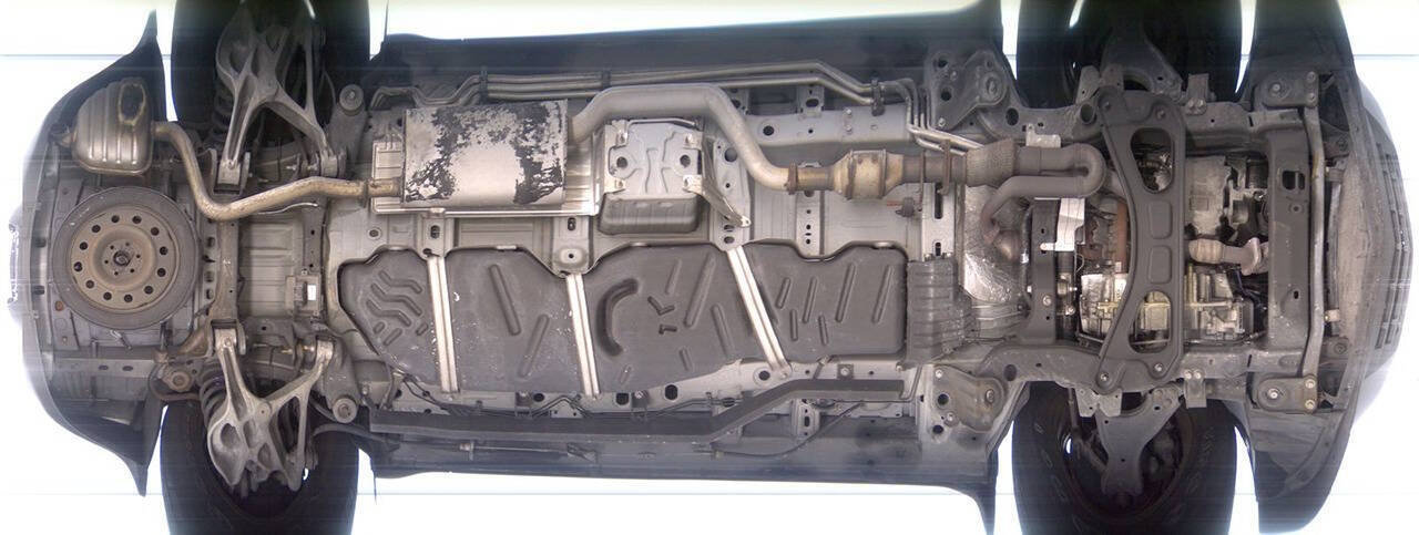 Used 2011 Chevrolet Traverse LS FWD image 4