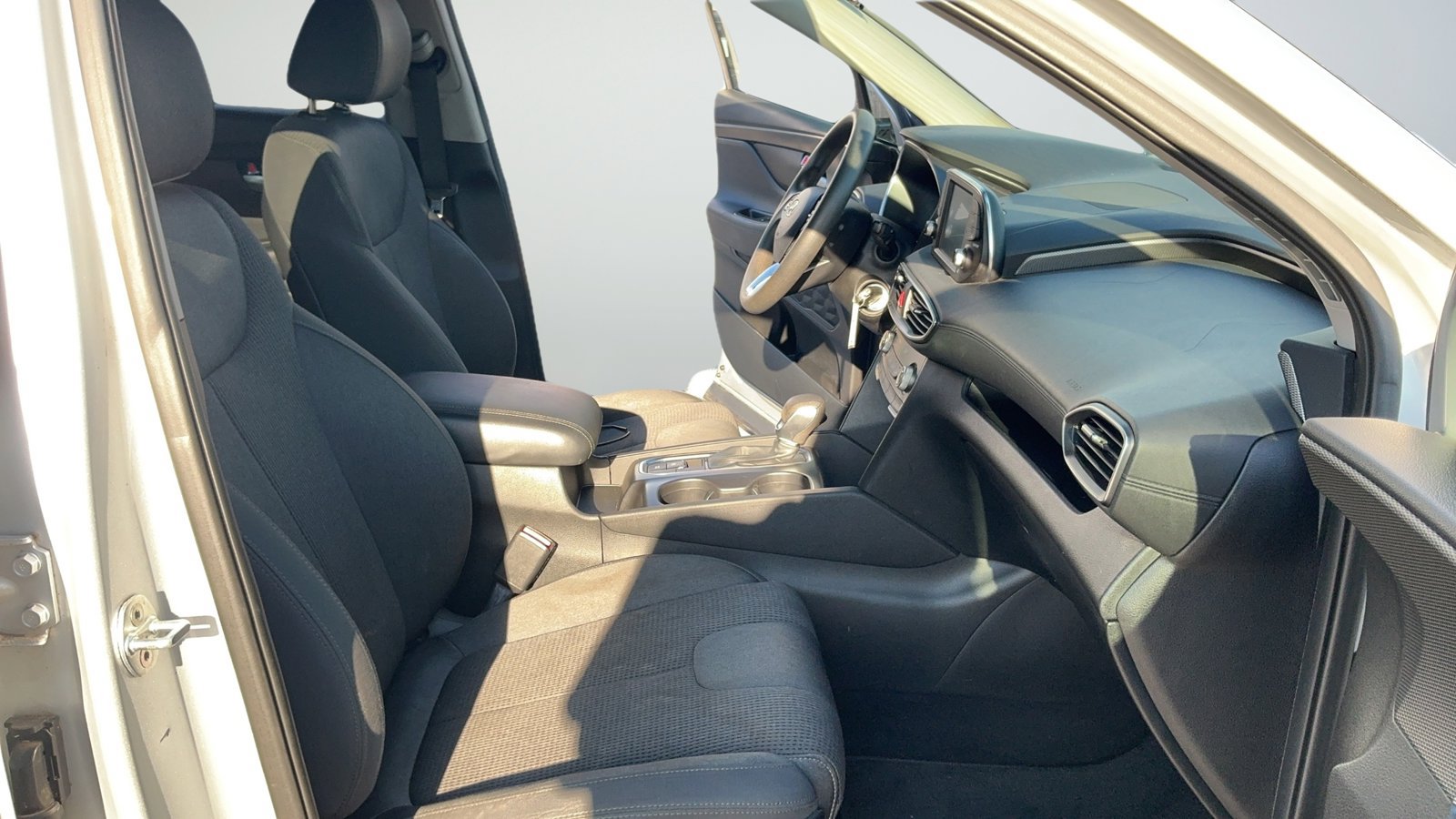 Used 2019 Hyundai Santa Fe SE FWD image 42