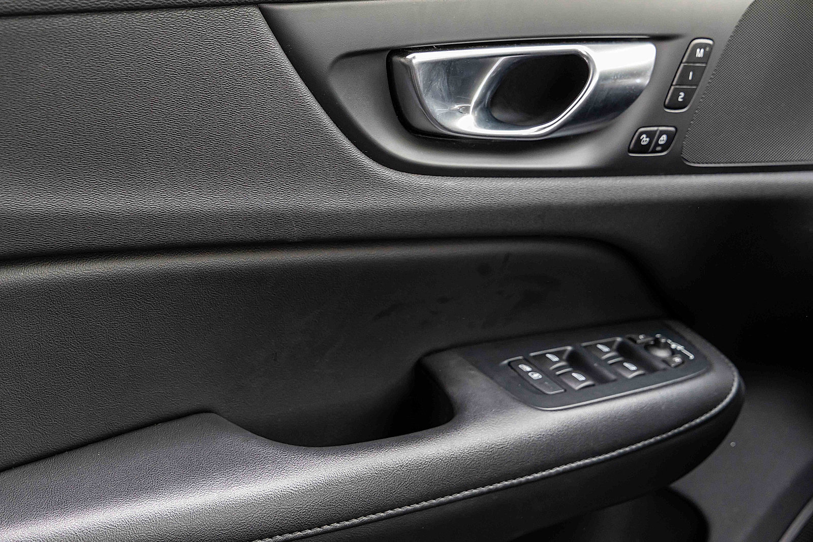 Used 2024 Volvo S60 B5 Plus image 14