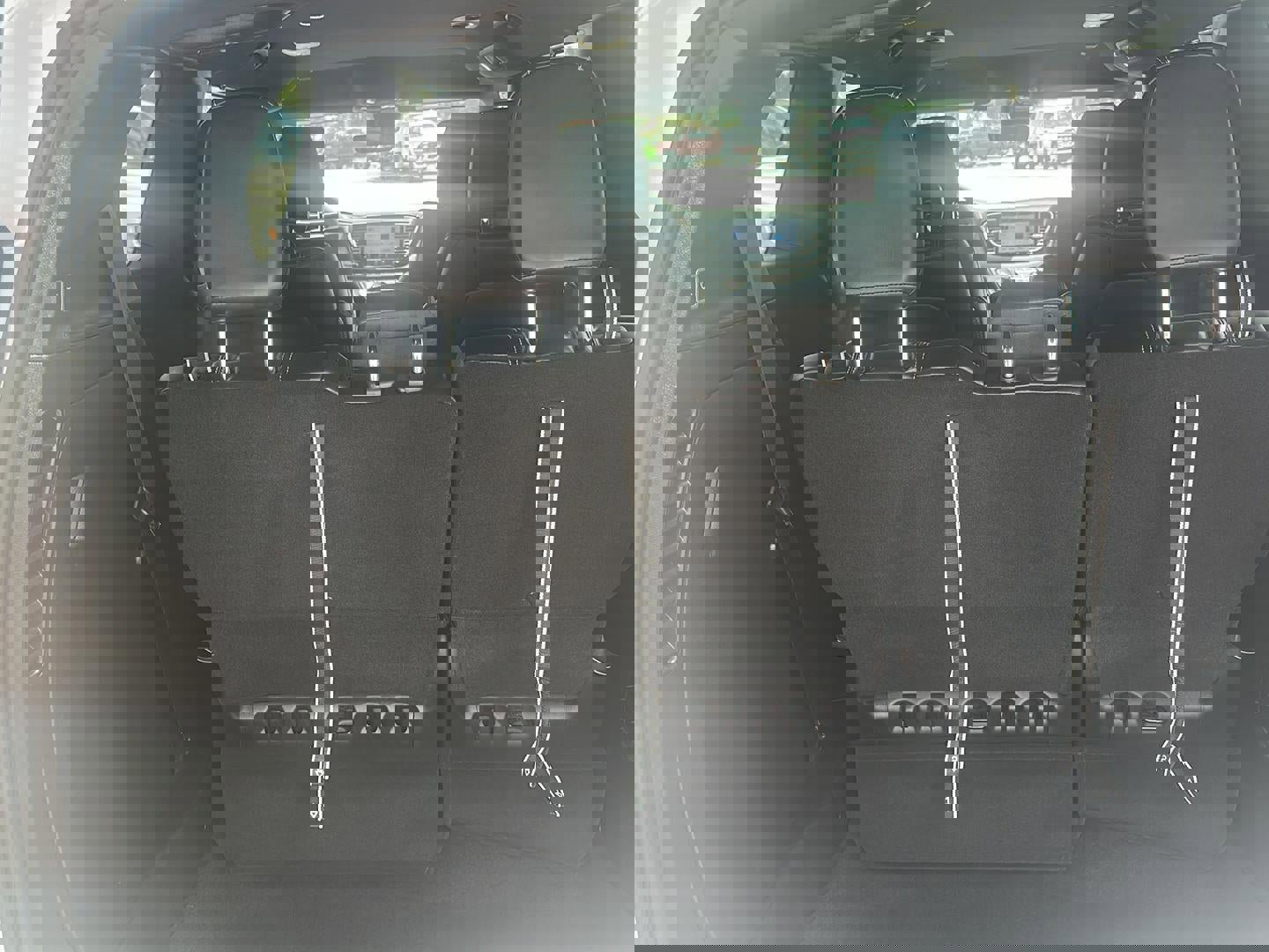 New 2026 Chrysler Voyager LX image 9