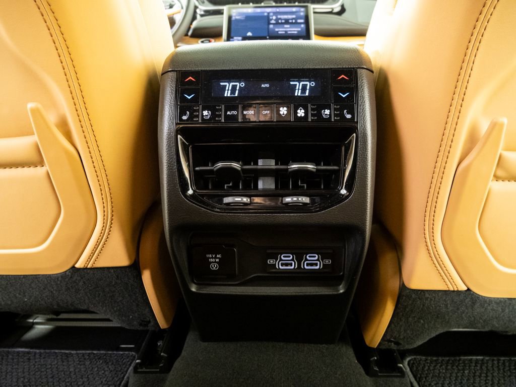 Used 2025 Jeep Grand Cherokee Summit image 20