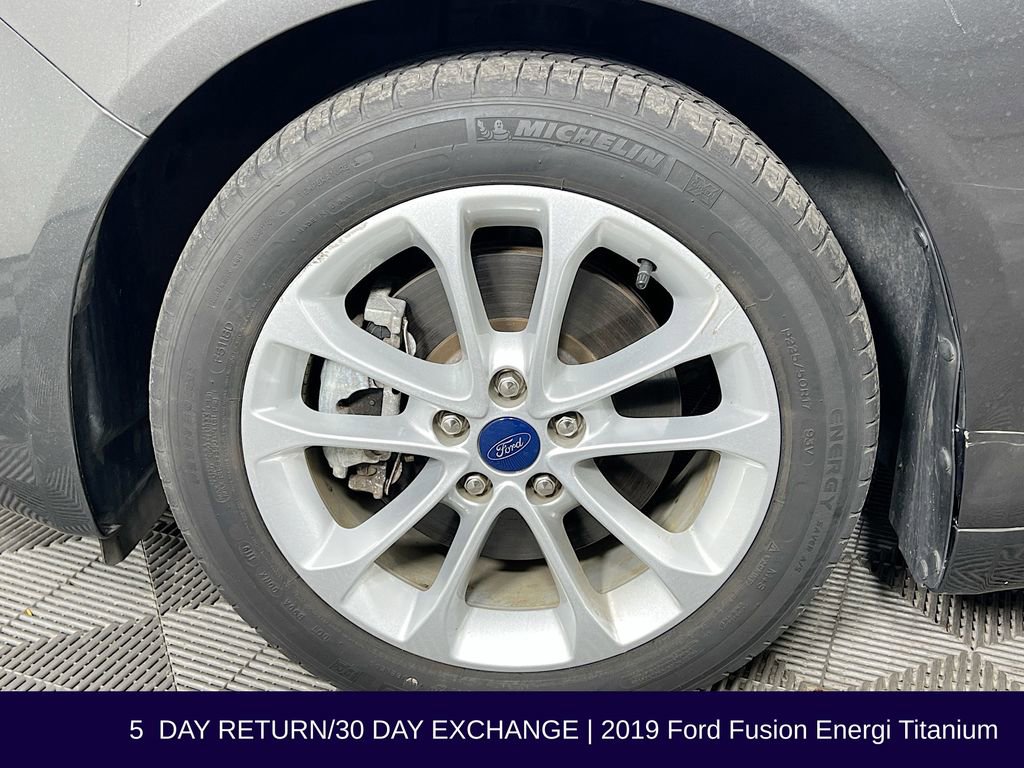 Used 2019 Ford Fusion Energi Titanium image 36
