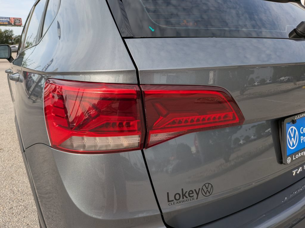 Certified 2023 Volkswagen Taos S FWD image 8