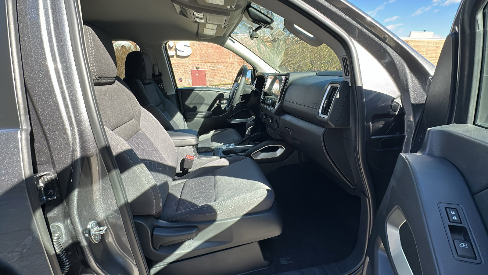 New 2026 Nissan Frontier SV w/ SV Convenience Package AWD/4WD image 8