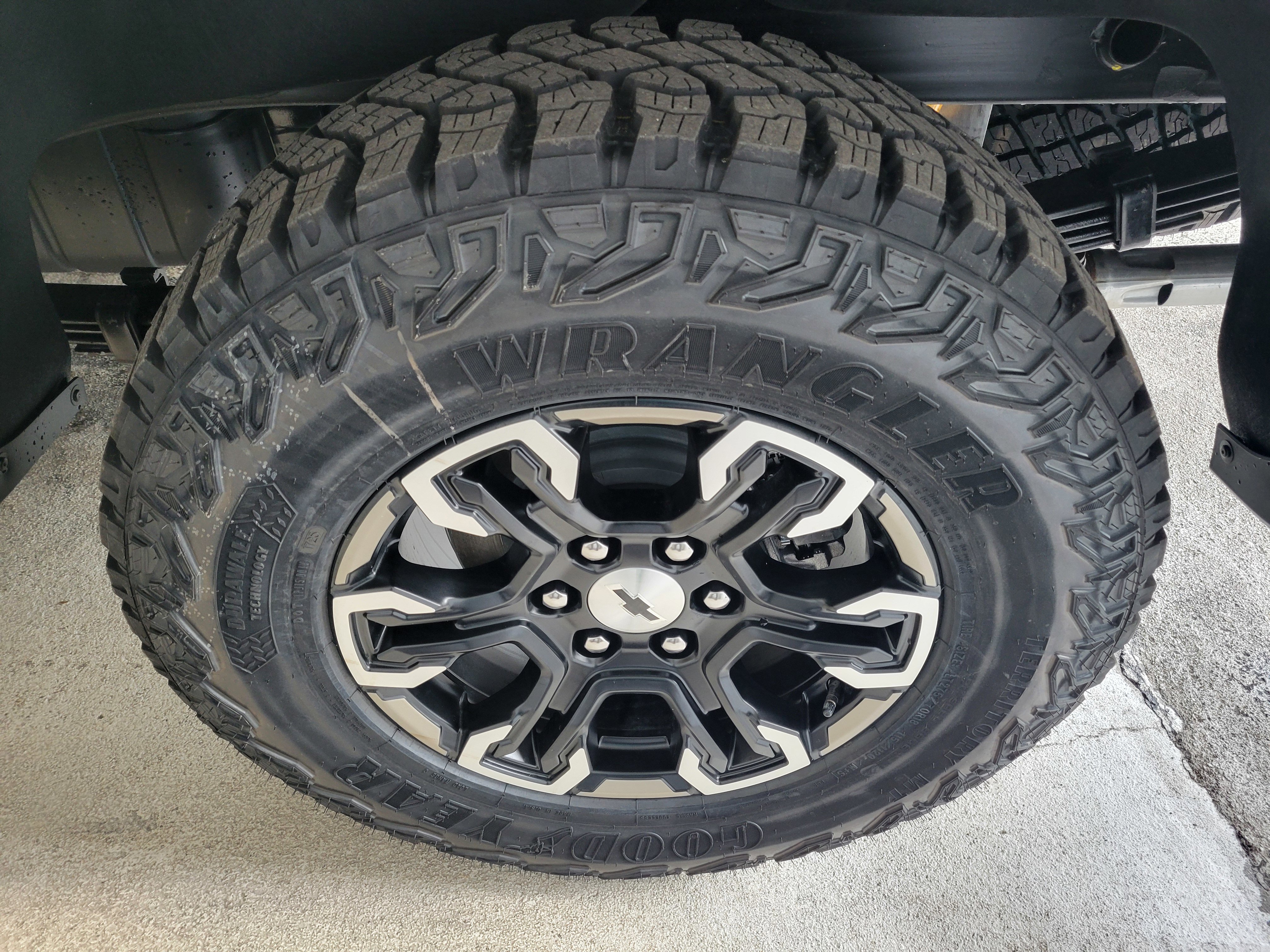 New 2026 Chevrolet Silverado 1500 ZR2 image 47