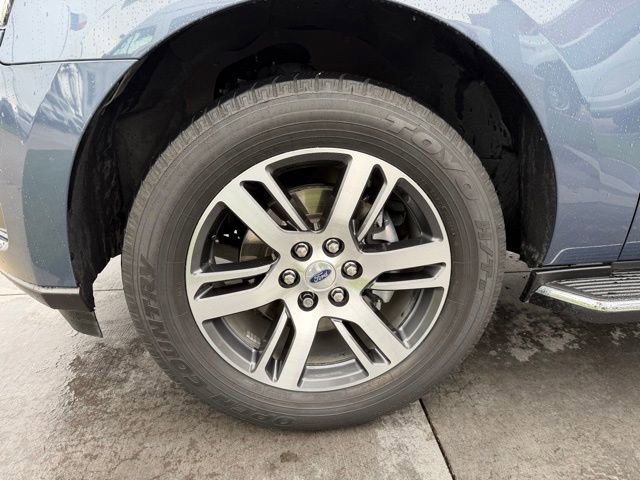 Used 2023 Ford Expedition XLT RWD image 4