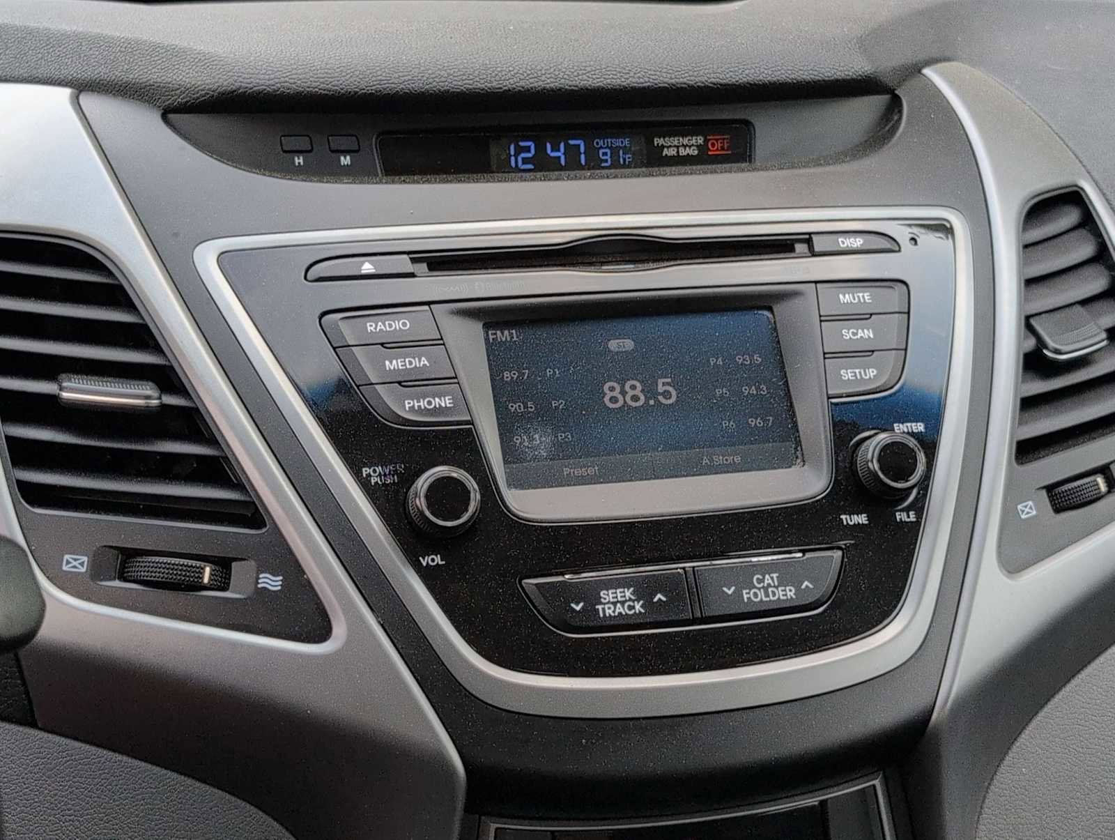 Used 2016 Hyundai Elantra SE w/ Option Group 02 image 26