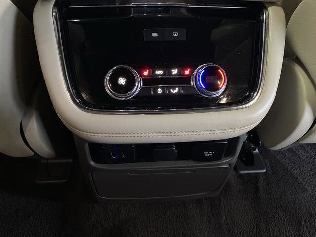 Used 2019 Lincoln Navigator Reserve w/ Cargo Package image 37