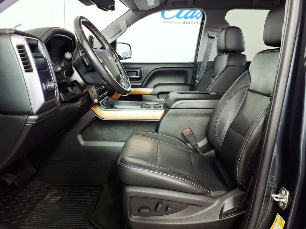 Used 2018 Chevrolet Silverado 1500 LTZ w/ Texas Edition RWD image 8