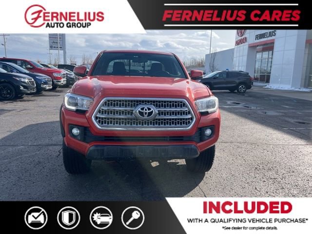 Used 2016 Toyota Tacoma TRD Off-Road w/ Towing Package image 4