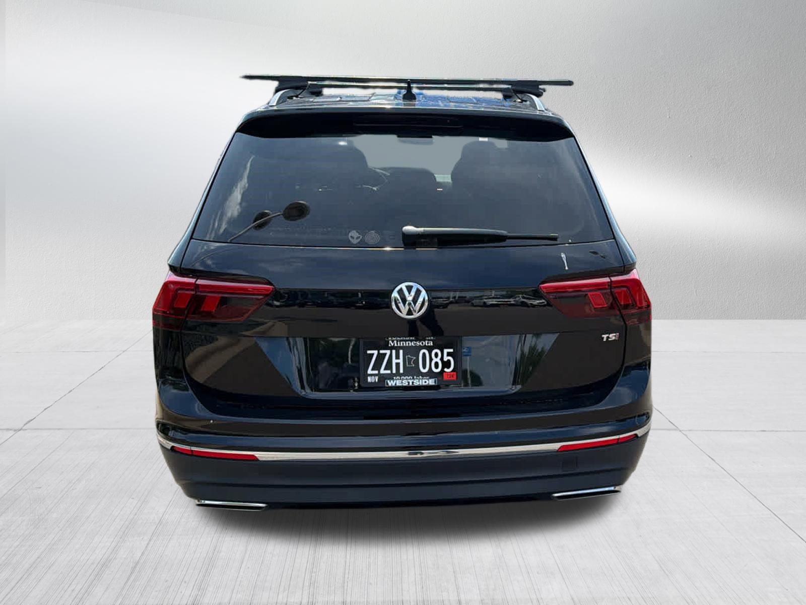 Used 2018 Volkswagen Tiguan SE AWD/4WD image 6