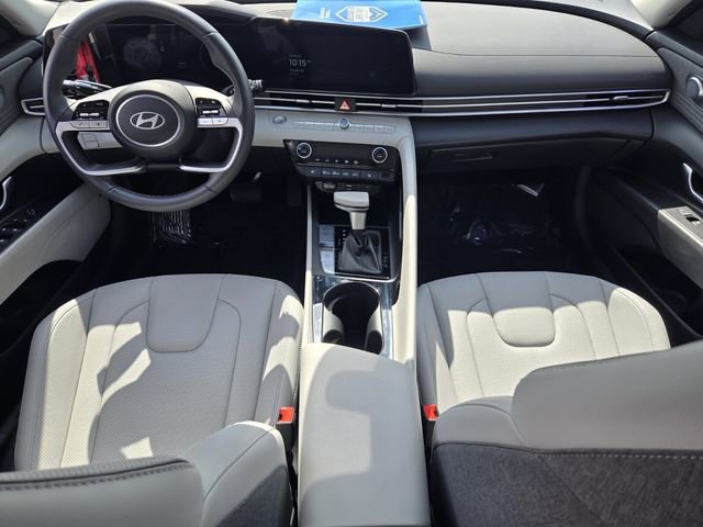 Certified 2025 Hyundai Elantra Limited FWD image 13