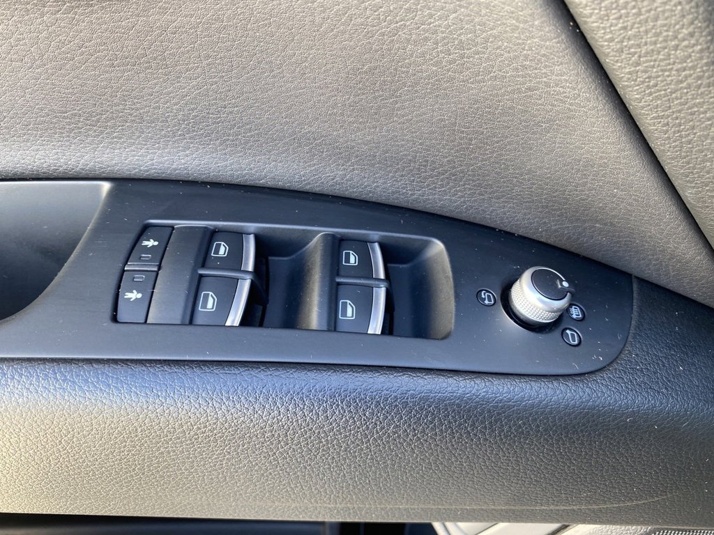 Used 2013 Audi Q7 3.0T Premium Plus w/ Premium Plus Pkg image 27