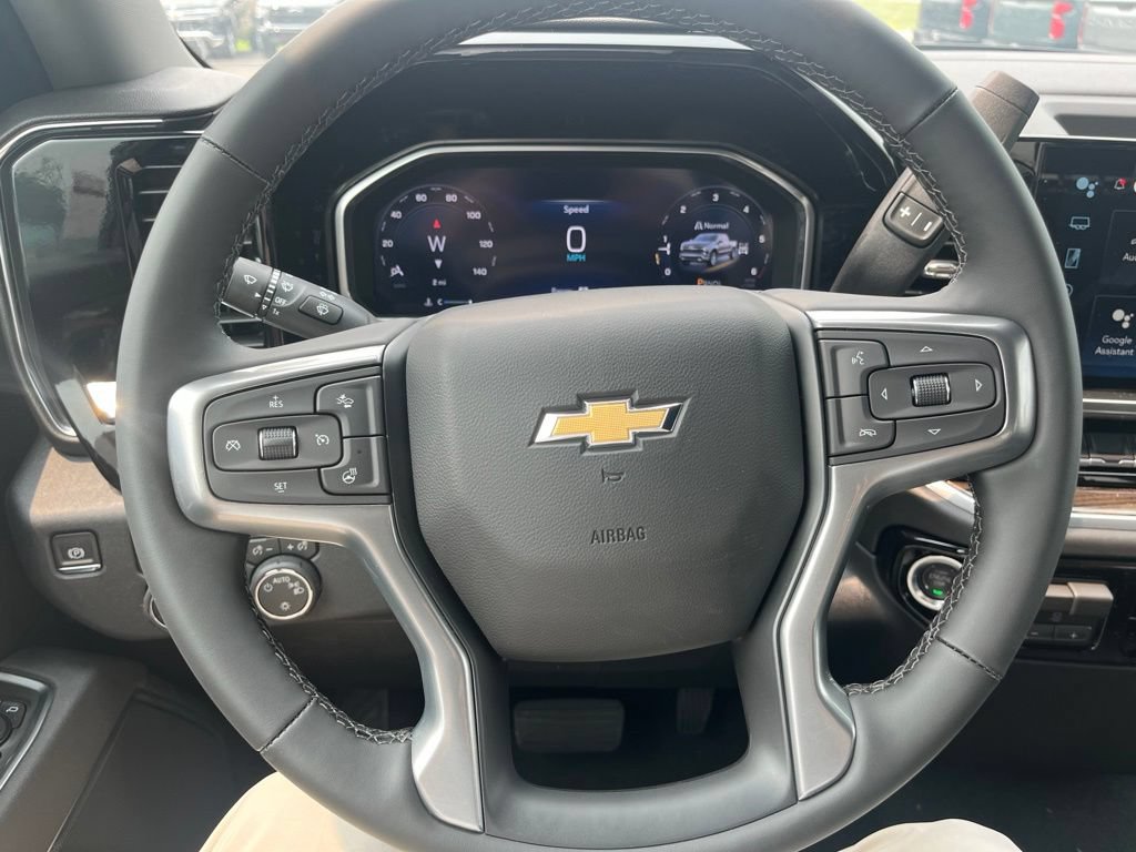 New 2026 Chevrolet Silverado 1500 LT AWD/4WD image 17