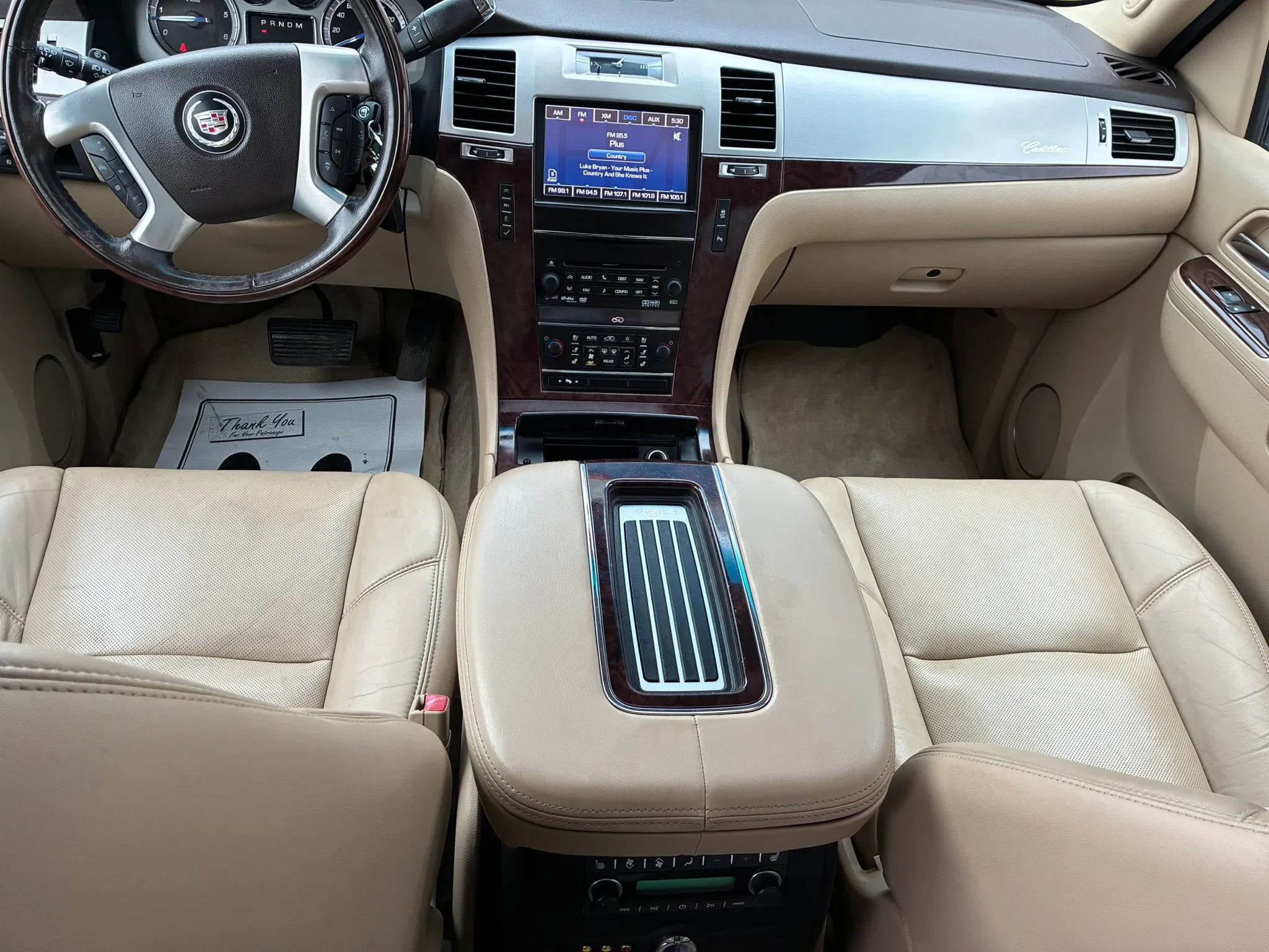 Used 2014 Cadillac Escalade Luxury AWD/4WD image 18