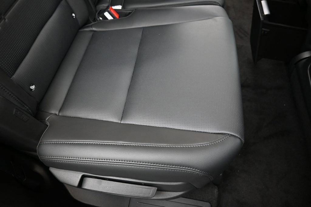 New 2026 Hyundai Santa Fe Limited AWD/4WD image 16