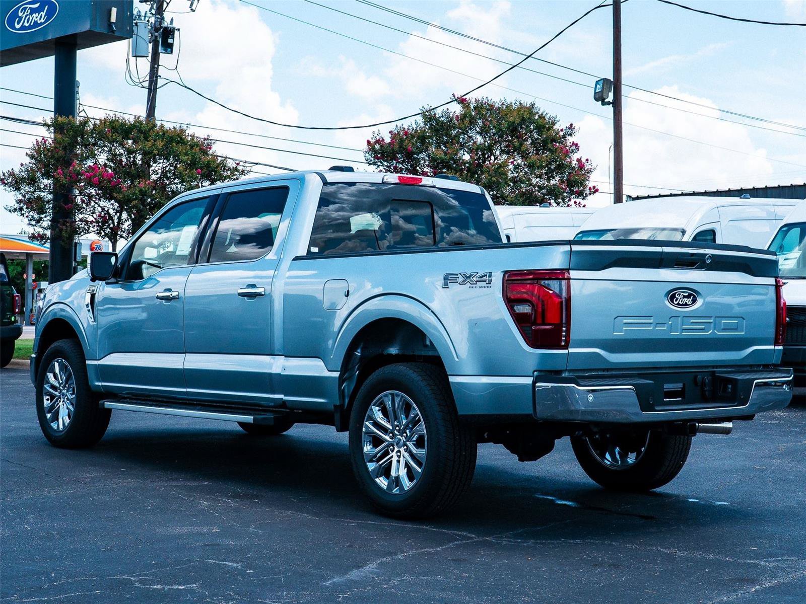 Used 2026 Ford F150 Lariat w/ Equipment Group 501A Mid AWD/4WD image 5